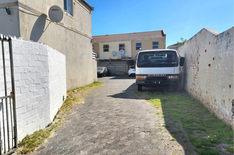 3 Bedroom Property for Sale in Kensington Western Cape